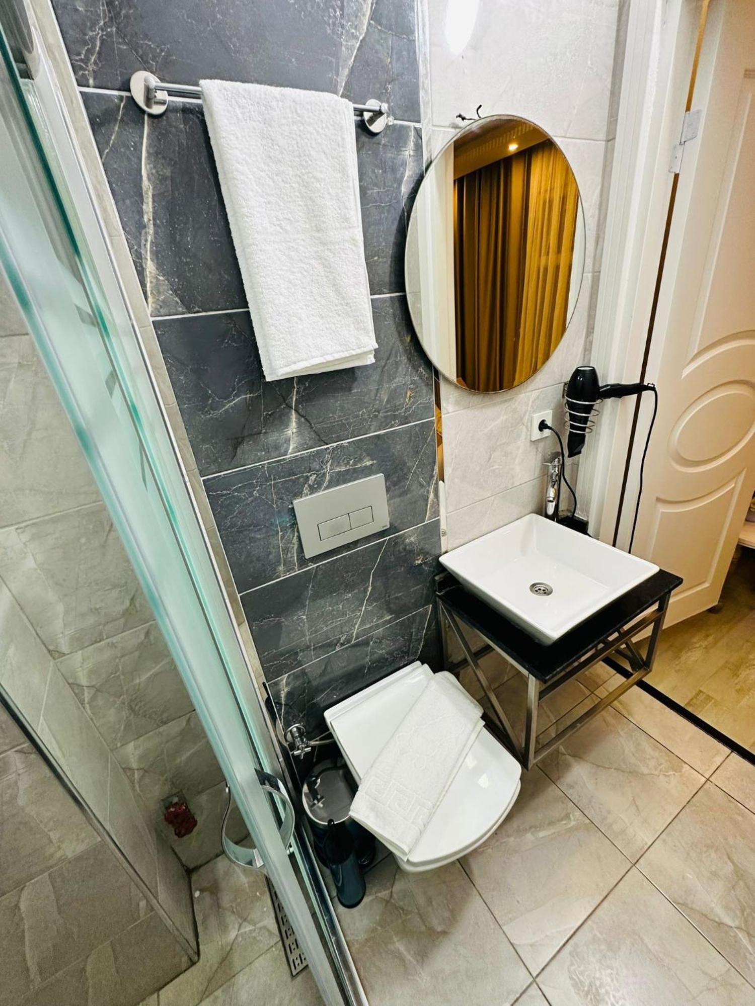 Taksim Brand Suit Hotel Istanbul Exteriör bild